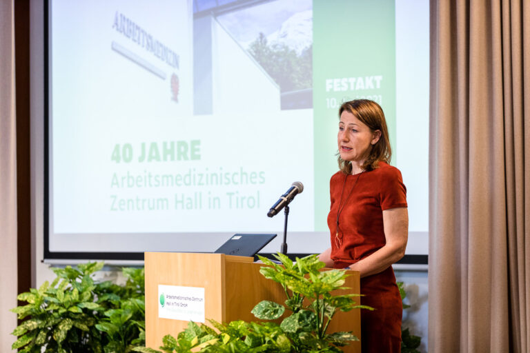 Mag.a Annette Leja, die Tiroler Landesrätin für Gesundheit, Pflege und Wissenschaft, verwies auf die Potenziale der betrieblichen Prävention.